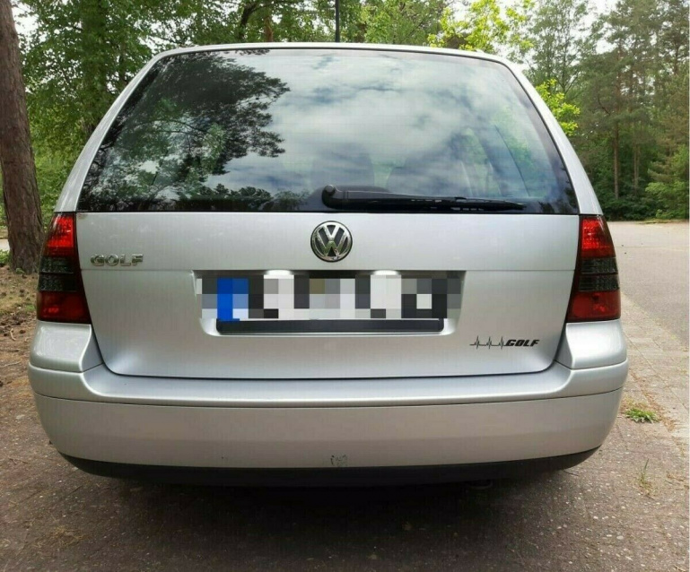 Upgrade Design Rückleuchten für VW Golf 4 (IV) und Bora Variant 99-06 rot/rauch